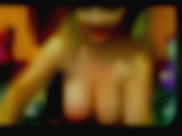 Mlddle aged women fuck looking masturbating.